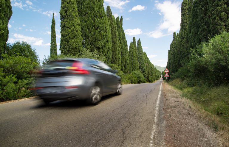 Comment préparer sa voiture avant le grand départ en vacances ?